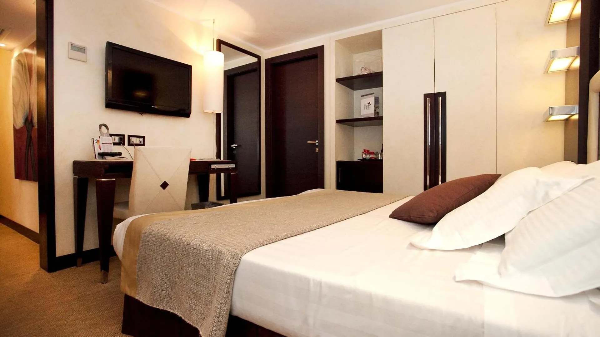 Hotel Les Fleurs Luxury House Rom Gasthof
