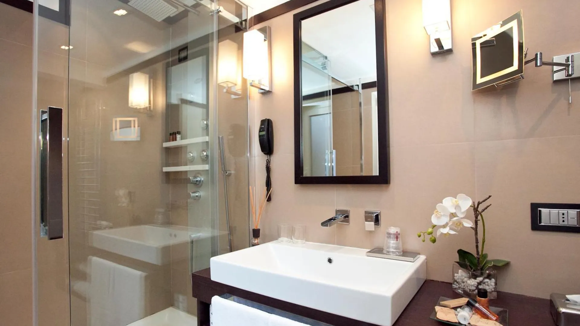 Les Fleurs Luxury House Guest House Rome