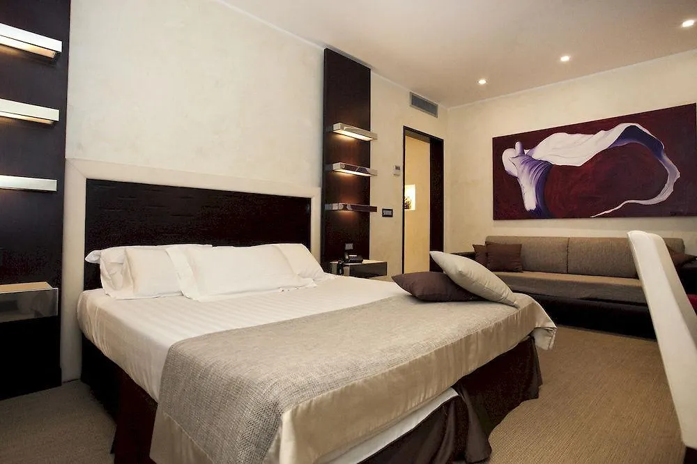 ***  Les Fleurs Luxury House Guest House Rome Italy