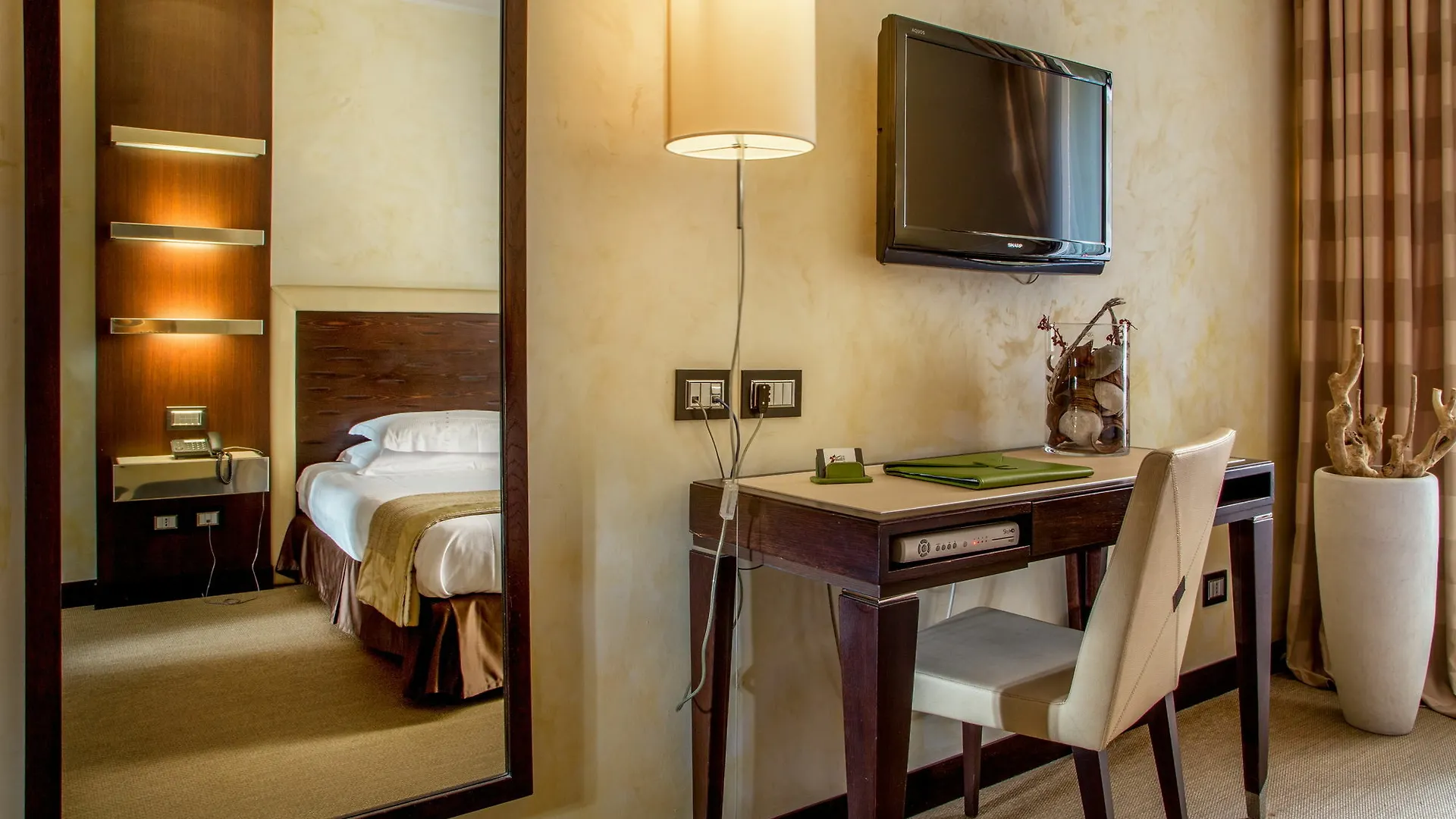 Les Fleurs Luxury House Guest House Rome