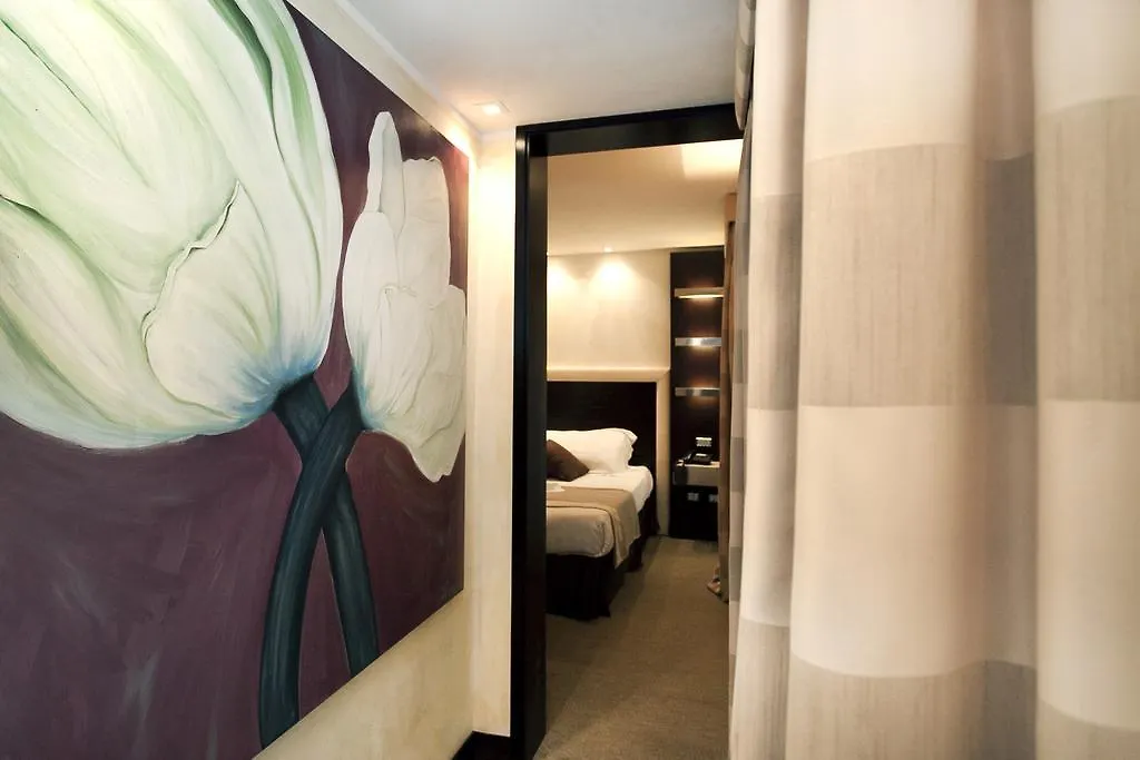 Les Fleurs Luxury House Hotel Roma 3*,